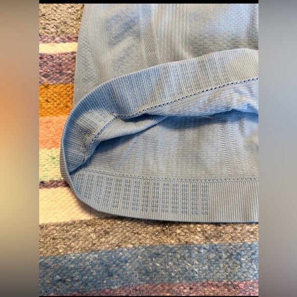 NWT Athleta Momentum seamless tank - Picture 6 of 6